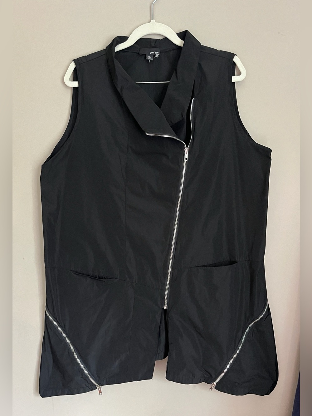 Sun Kim Black Manhattan Vest Asymmetrical Zip Lagenlook Size XL